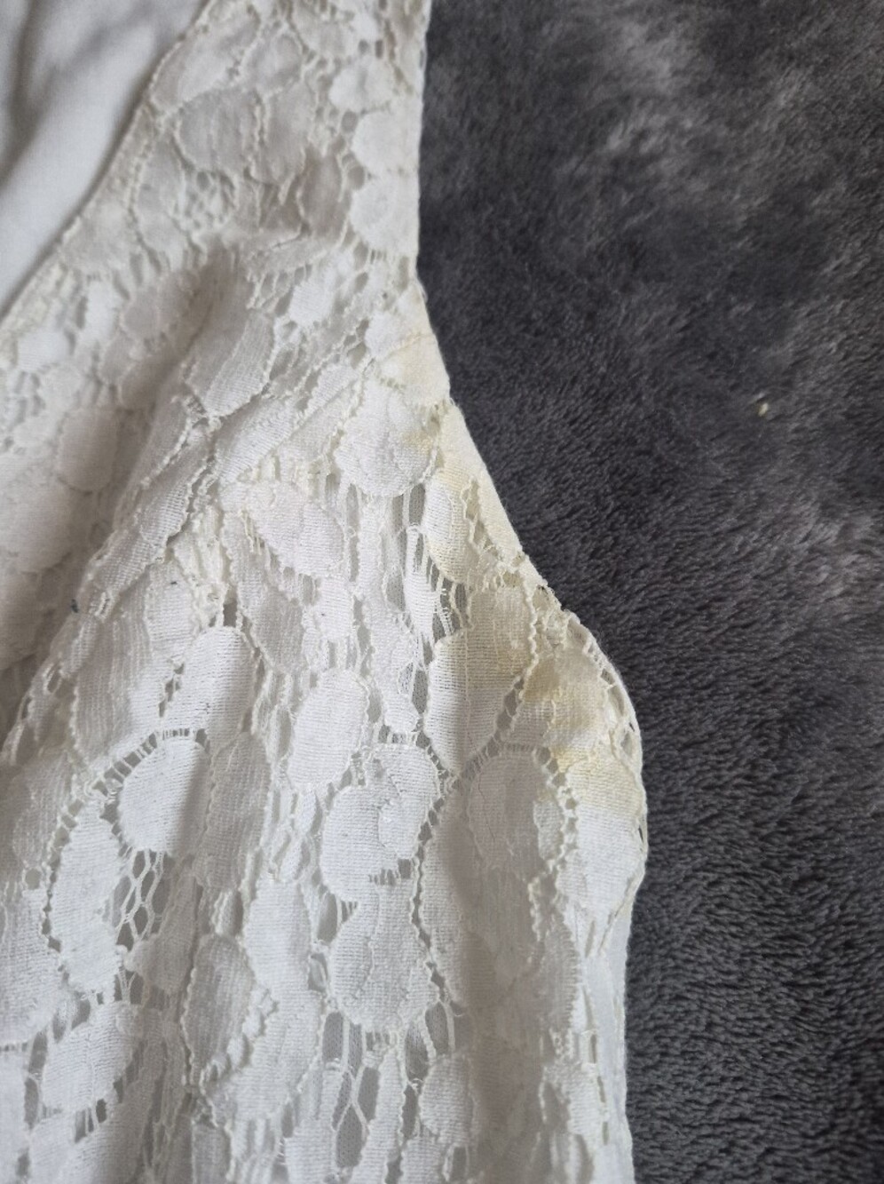 White Lace Chemise Slip with Delicate Overlay - Picture 5 of 6